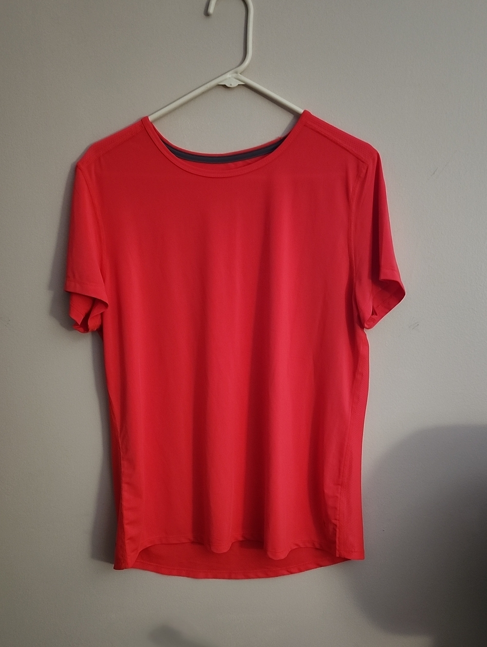 Danskin Red Short-Sleeve Performance Tee